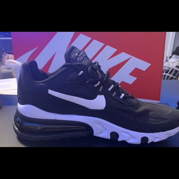AIR270 React nikes - Picture 6 of 6